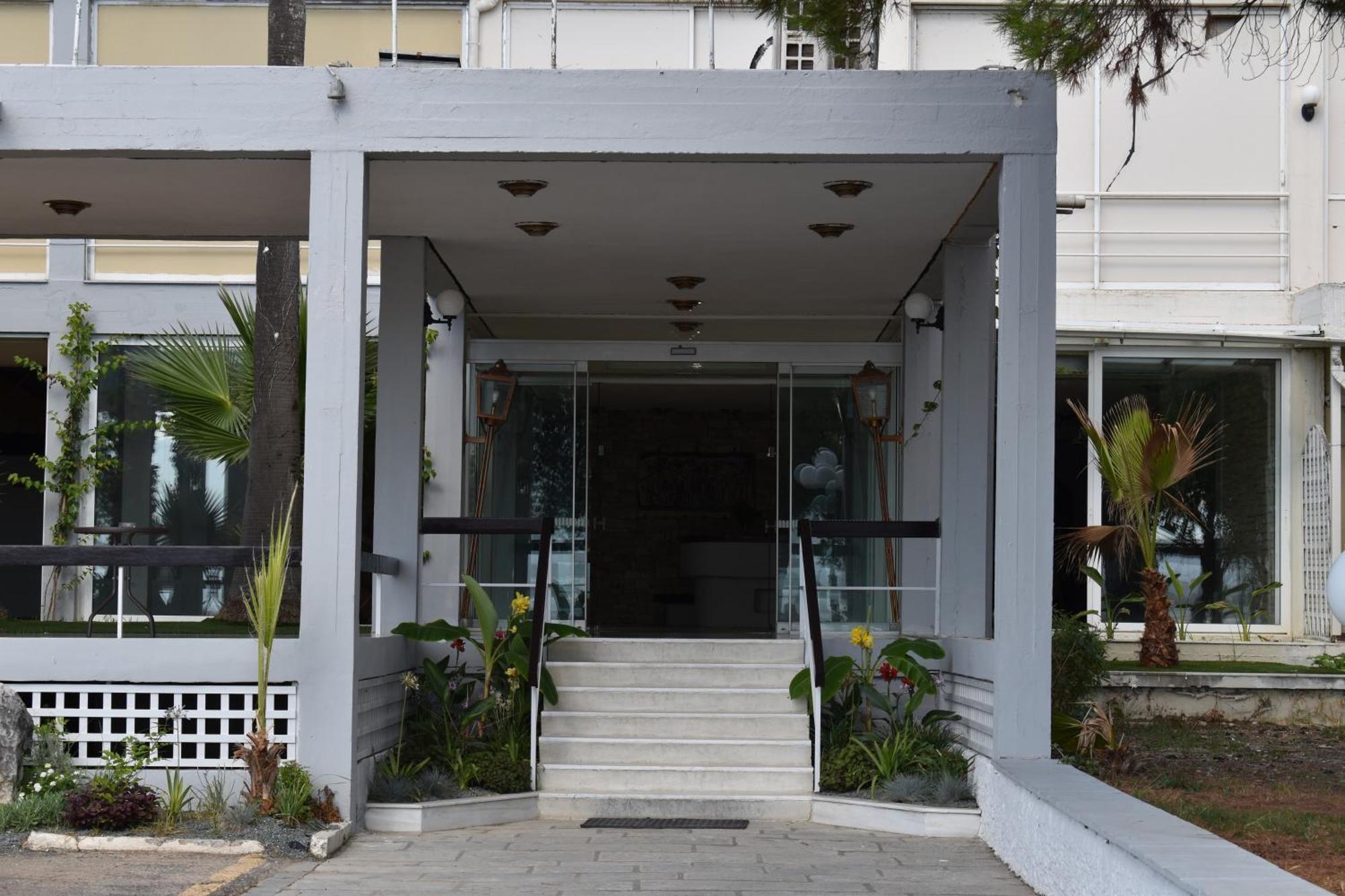 Hotel Theoxenia Mesolóngion Exterior foto