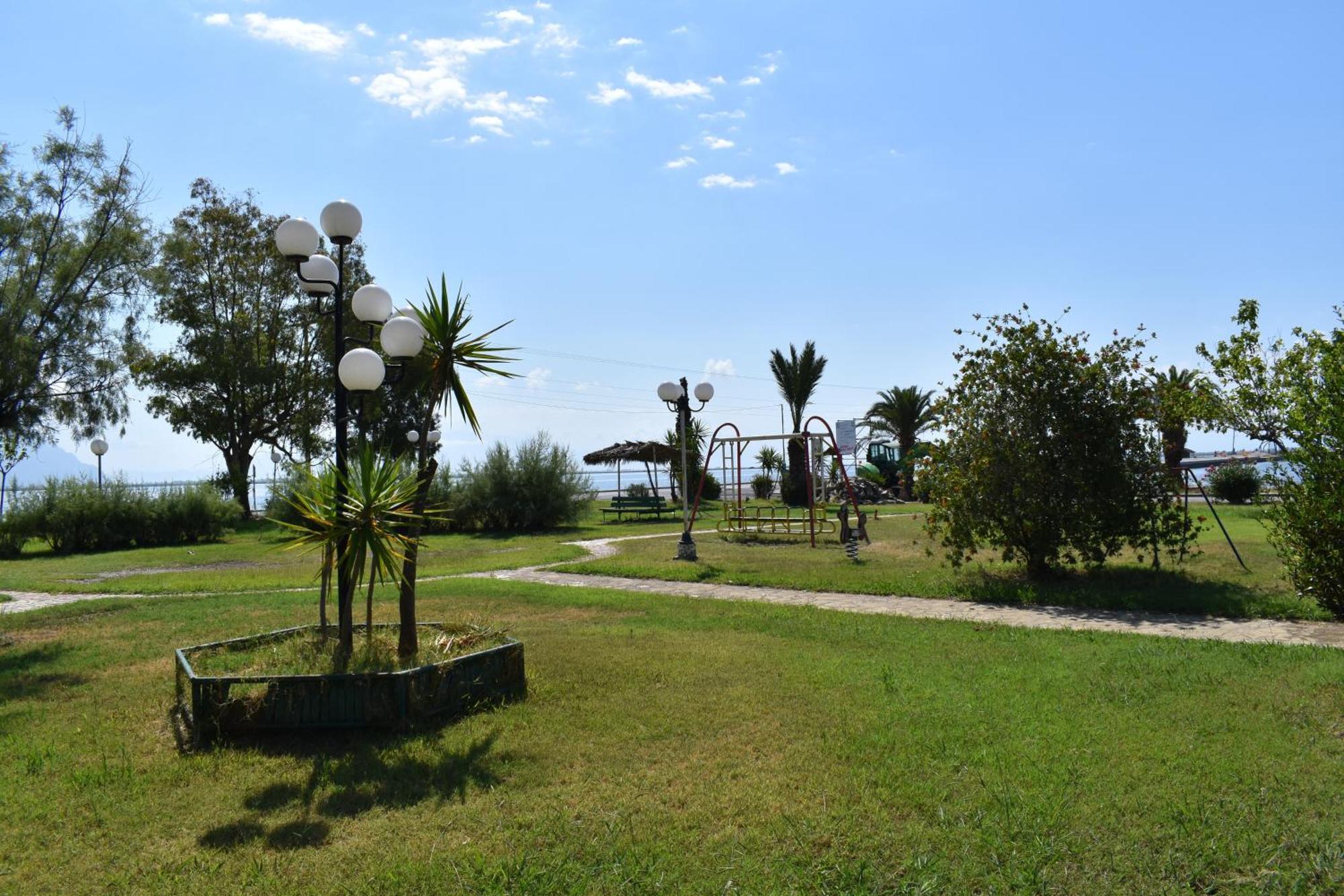 Hotel Theoxenia Mesolóngion Exterior foto