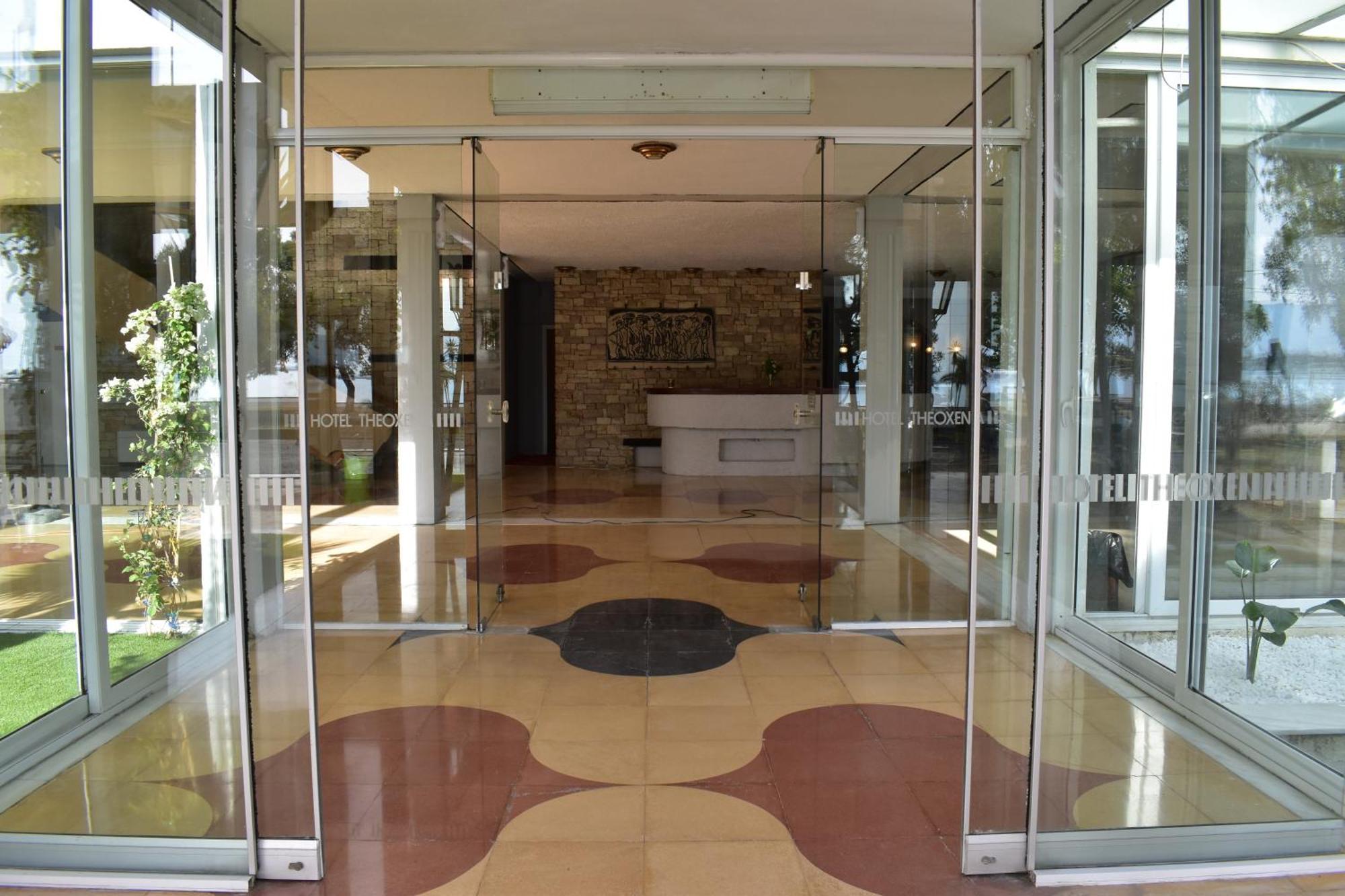 Hotel Theoxenia Mesolóngion Exterior foto